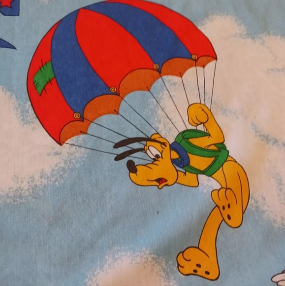 Vintage 80s Disney Mickey air mobile twin sheet - Picture 2 of 4